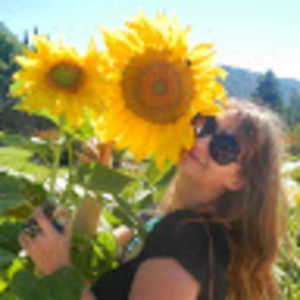 Meet your Posher, Becca